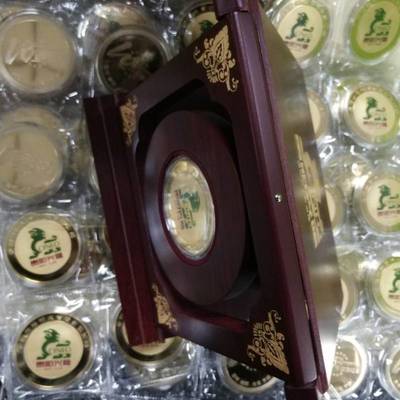 山東定制紀(jì)念銀幣與商務(wù)禮品 企業(yè)形象塑造的關(guān)鍵策略